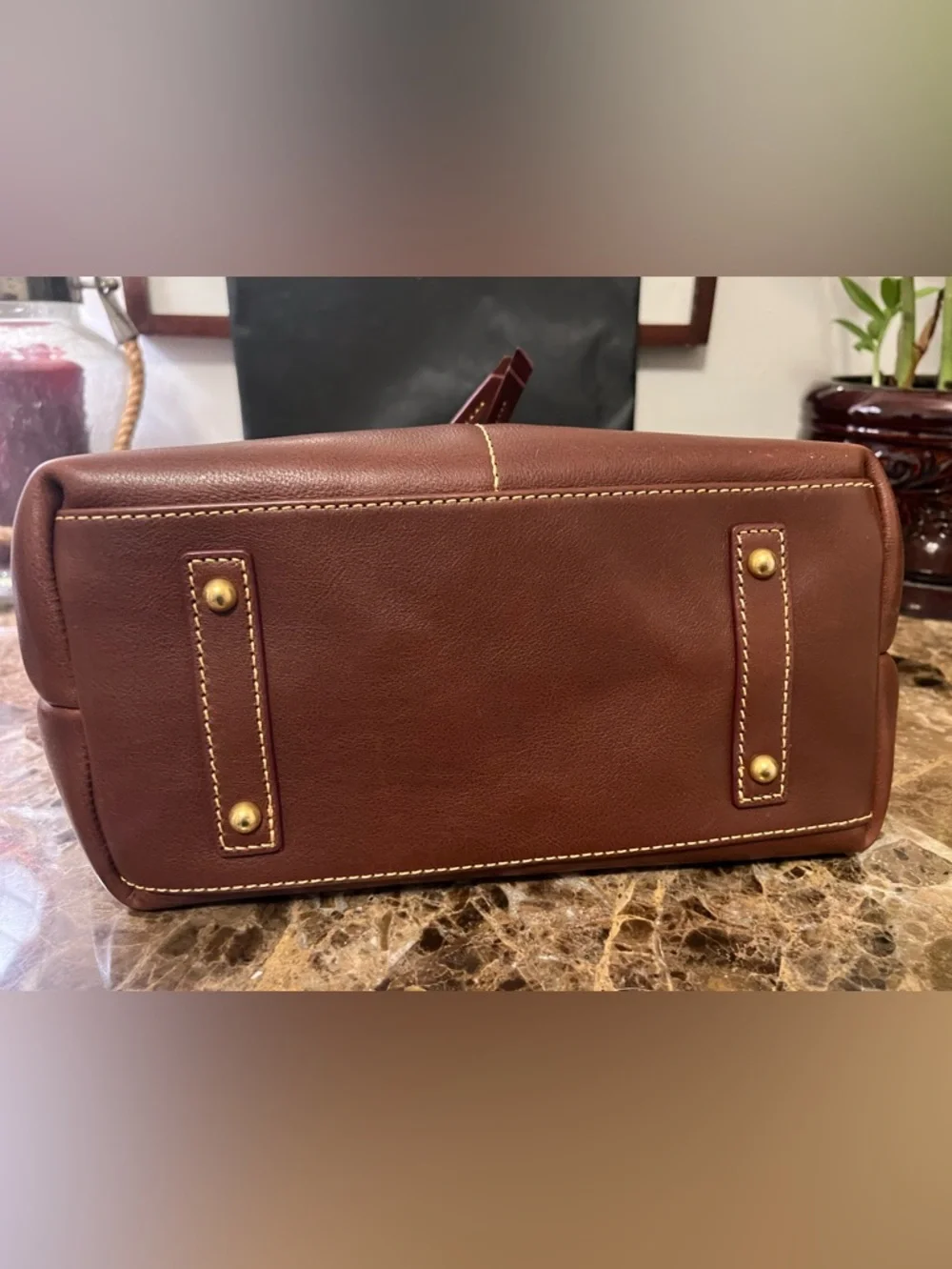 Genuine Dooney & Bourke Italian Florentine Leather Convertible Shopper & Charm - Picture 10 of 16